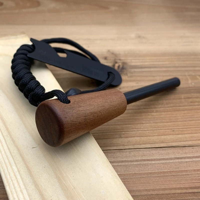 2-in-1 Bushcraft Magnesium Fir - огляд і ціна Magnesium Fire Starter