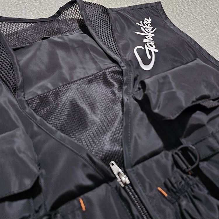 Gamakatsu Men Multi-Pocket Fis - огляд і ціна Fishing Kit Compact